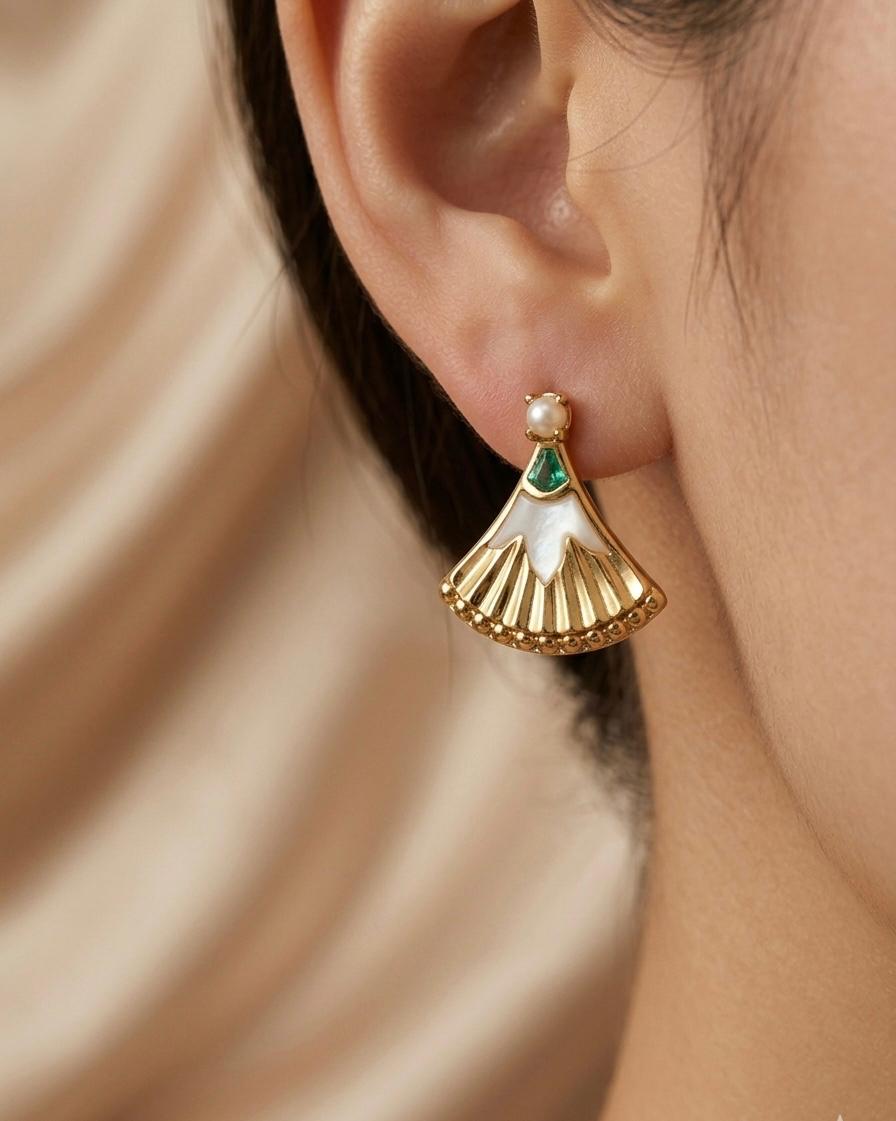 Love spirit Earrings - Pearl