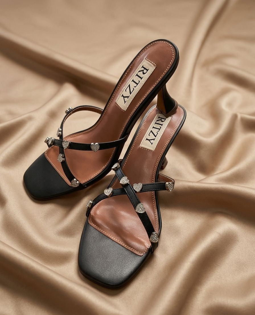 Heart heel - black