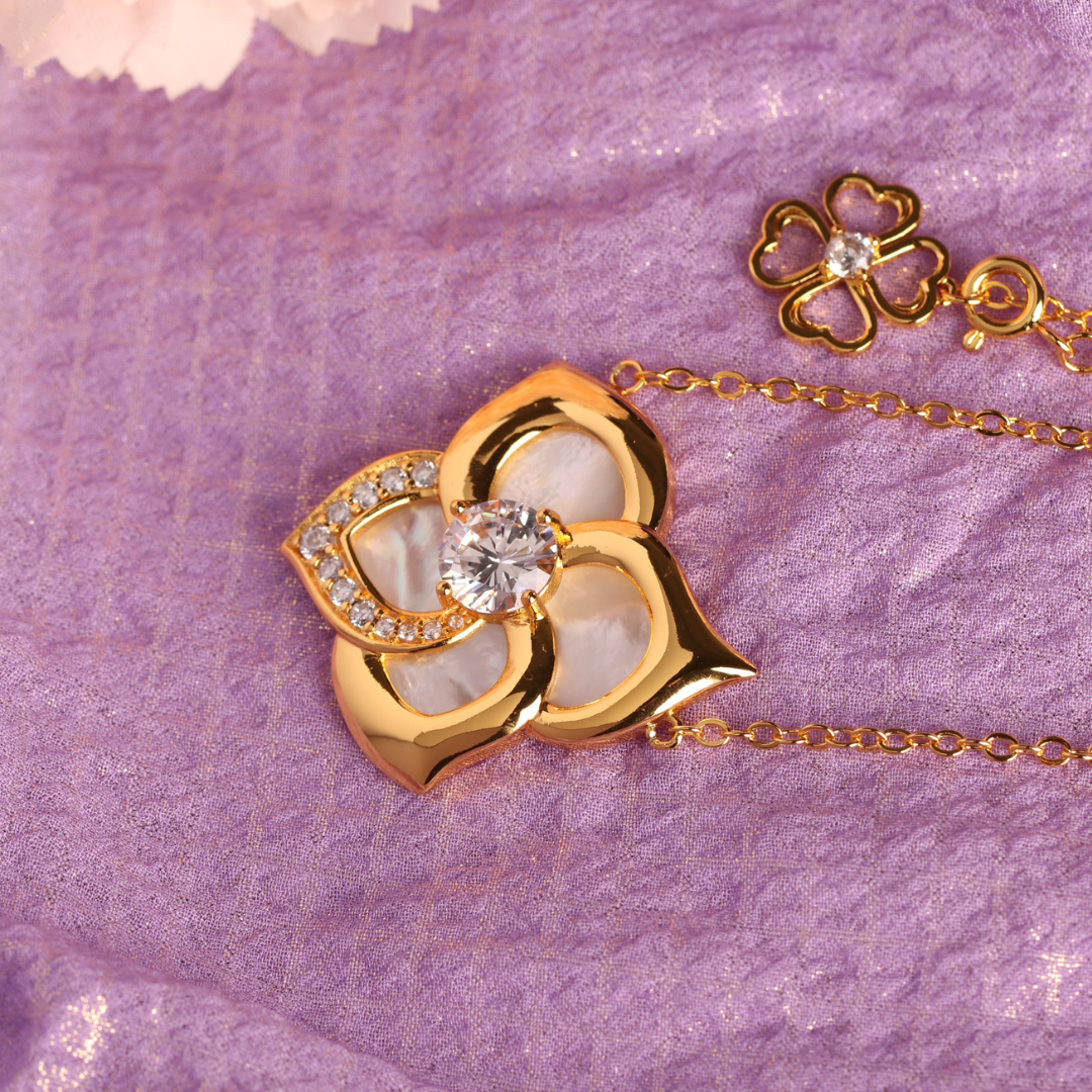 Pearl Rosa - short necklace