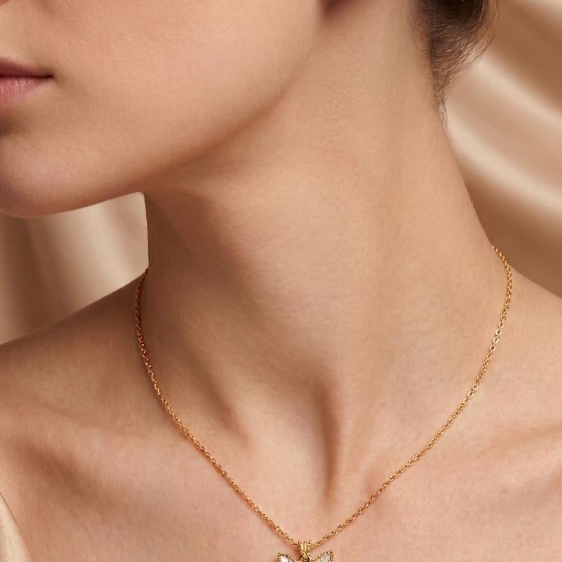 Julia Short Necklace - Pearl