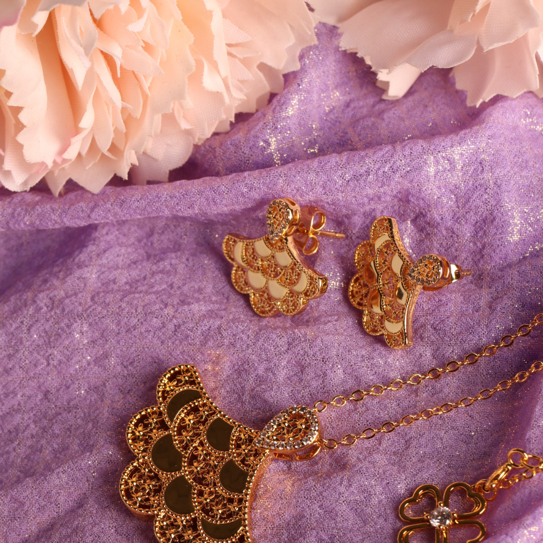 Golden Dana Necklace and Earrings Set