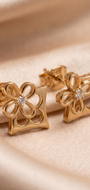 RITZY CLASSIC -Earrings