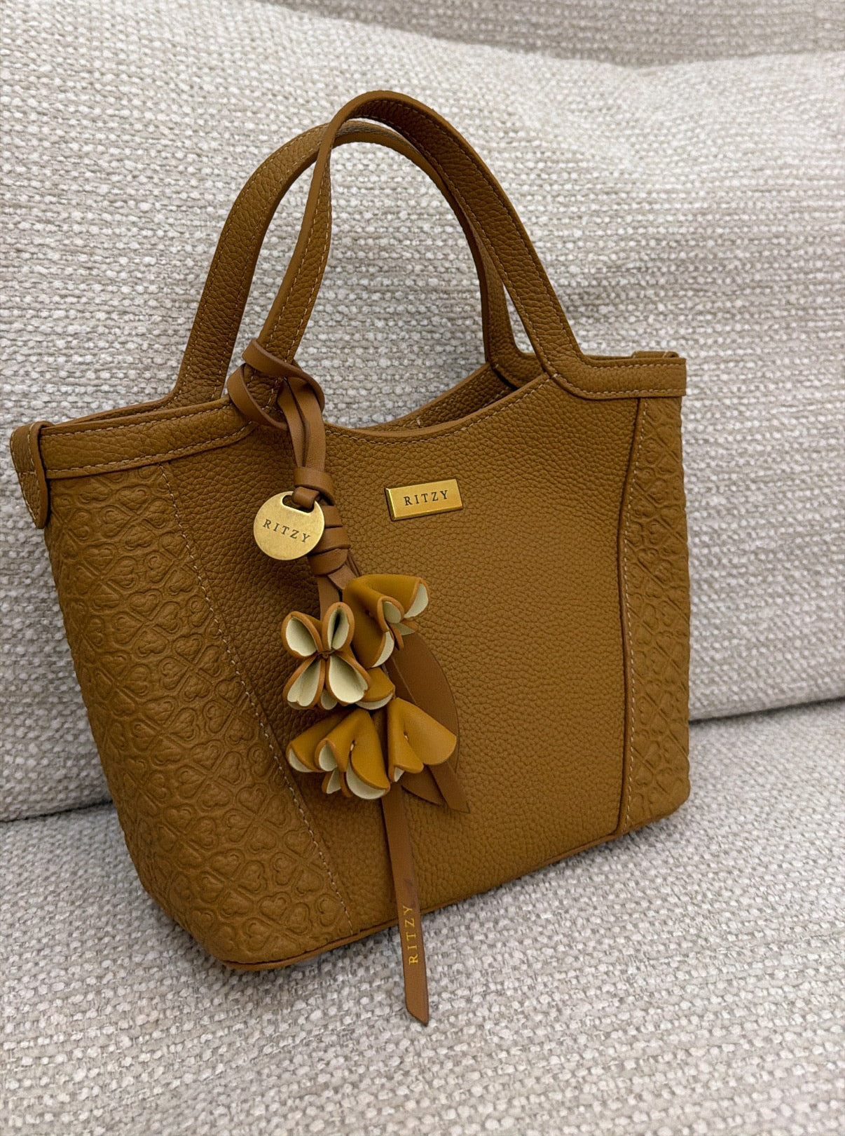 Ritzy Small Tote Bag - Camel