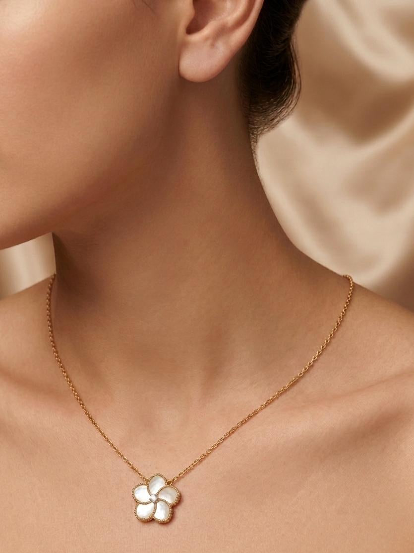 Flora - Short Necklace-