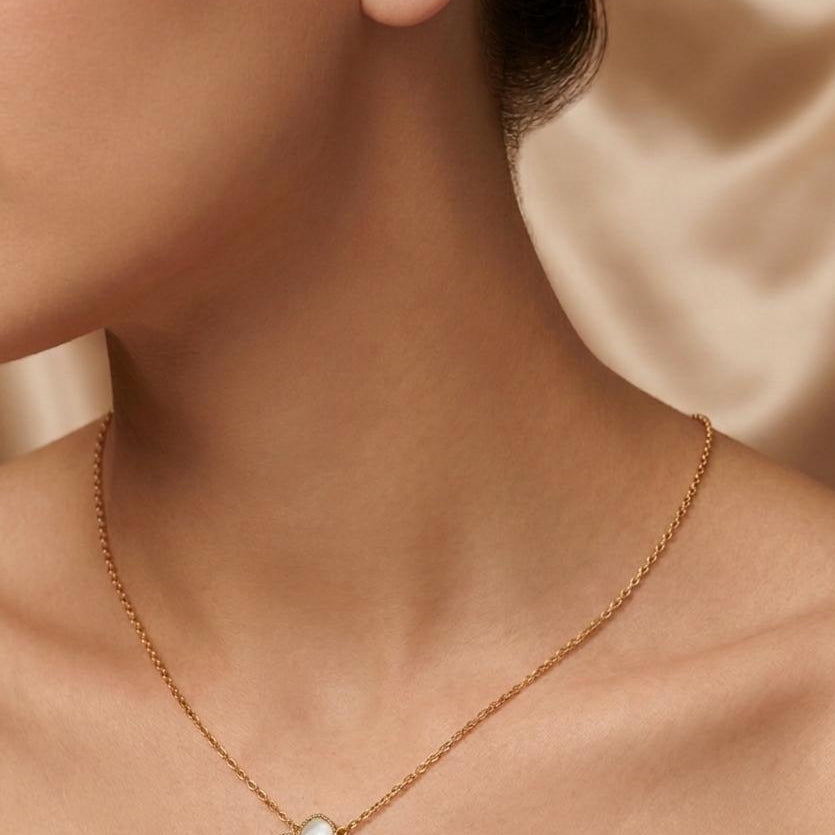 Flora - Short Necklace-