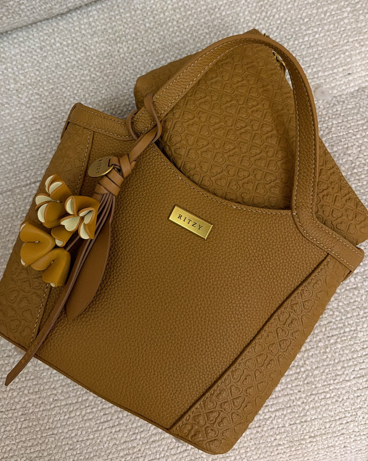Ritzy Small Tote Bag - Camel