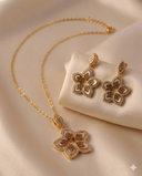 Pearl Doré-  neklace and earrings set