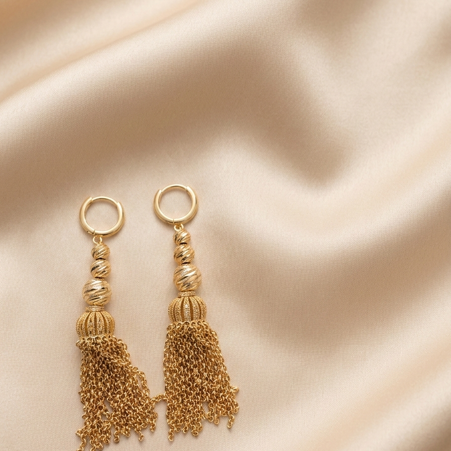 Golden Lulu Long Earrings