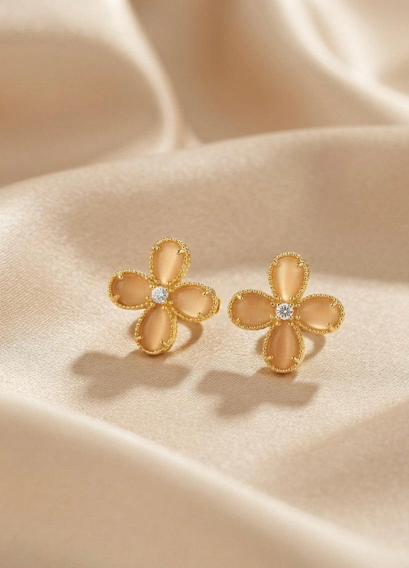 Bloom Classic Earrings - Pink Chalcedony