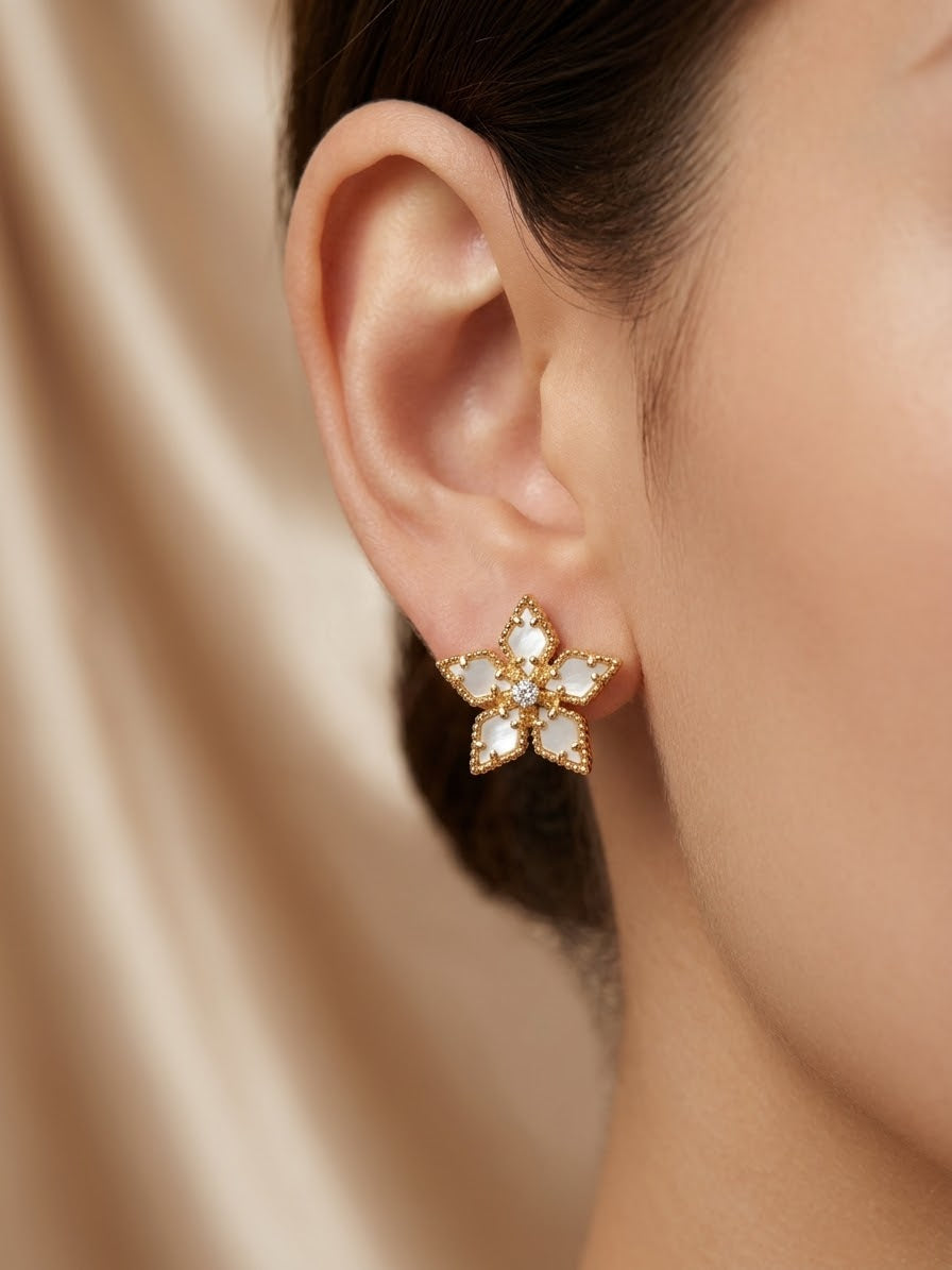 Stella Earrings - Pearl
