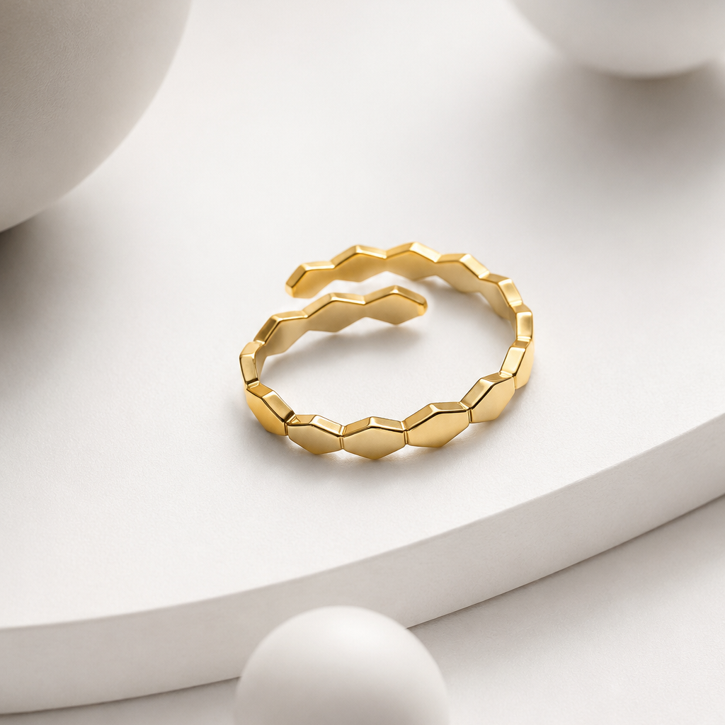 Shahad Spiral Ring