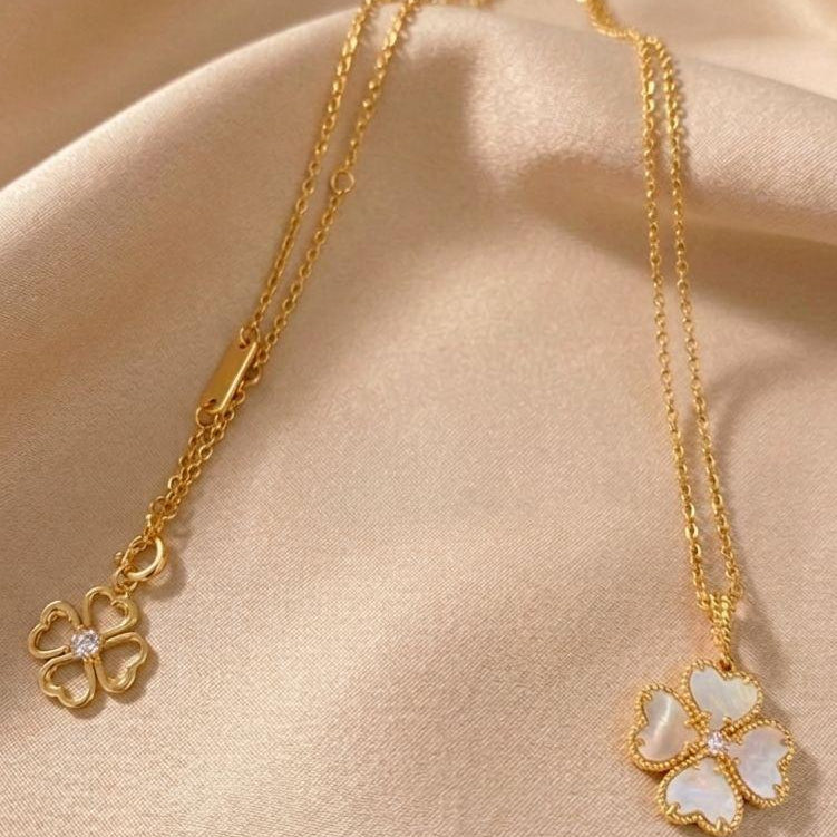 Signature Short Necklace - Pearl