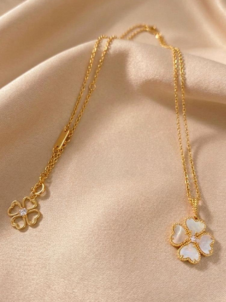 Signature Short Necklace - Pearl