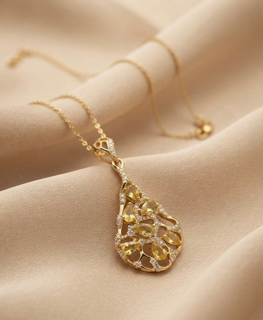 Classy Glow necklace by Ritzy