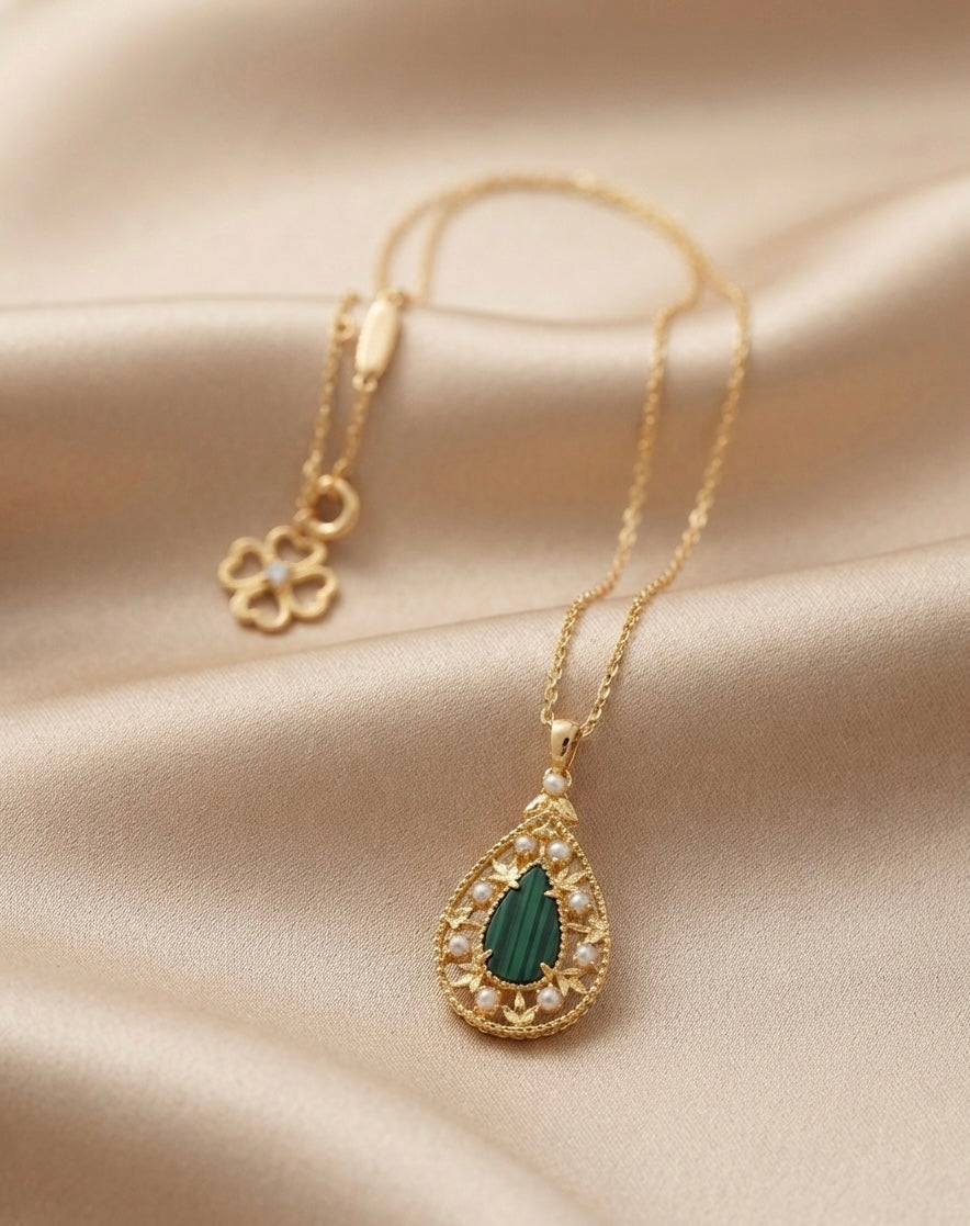 Dana malachite short necklace by Ritzy
