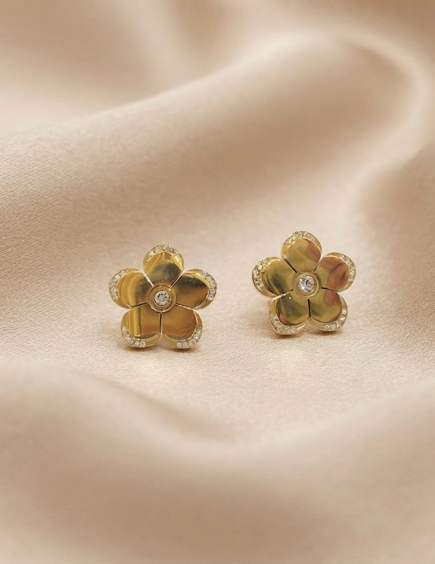 Lora earrings by Ritzy