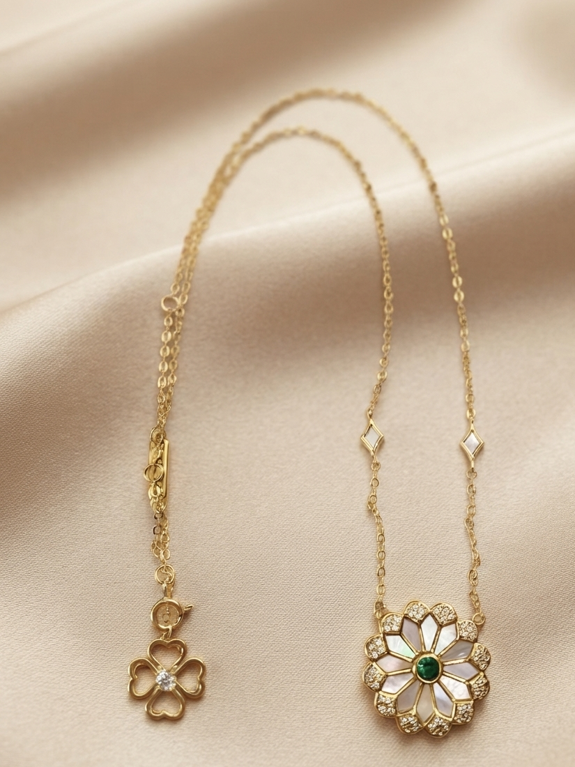 Luna short necklace by Ritzy