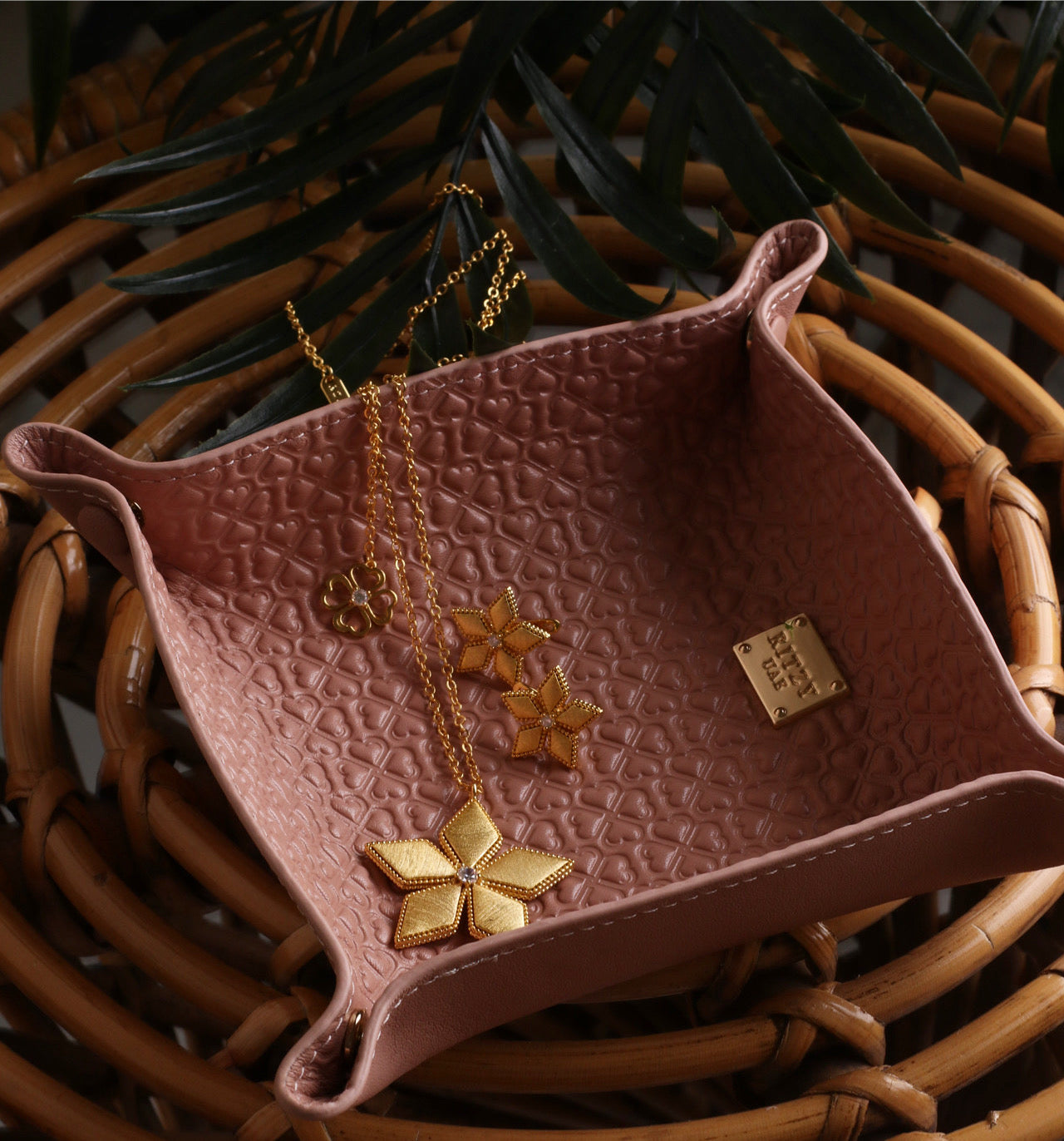 Ritzy pink calf leather jewellery tray with gold hardware — view 2