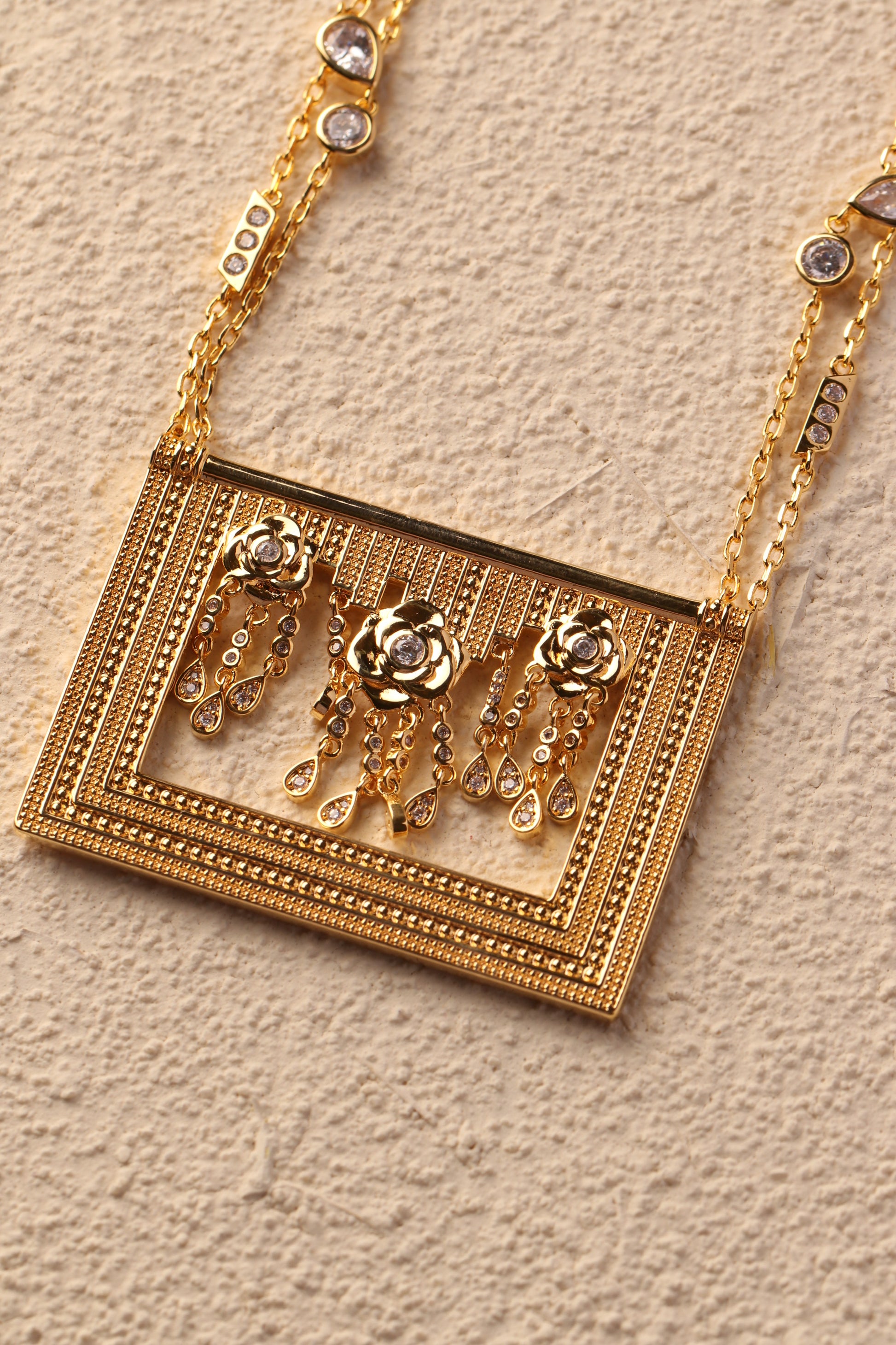 Ward Talli long Necklace