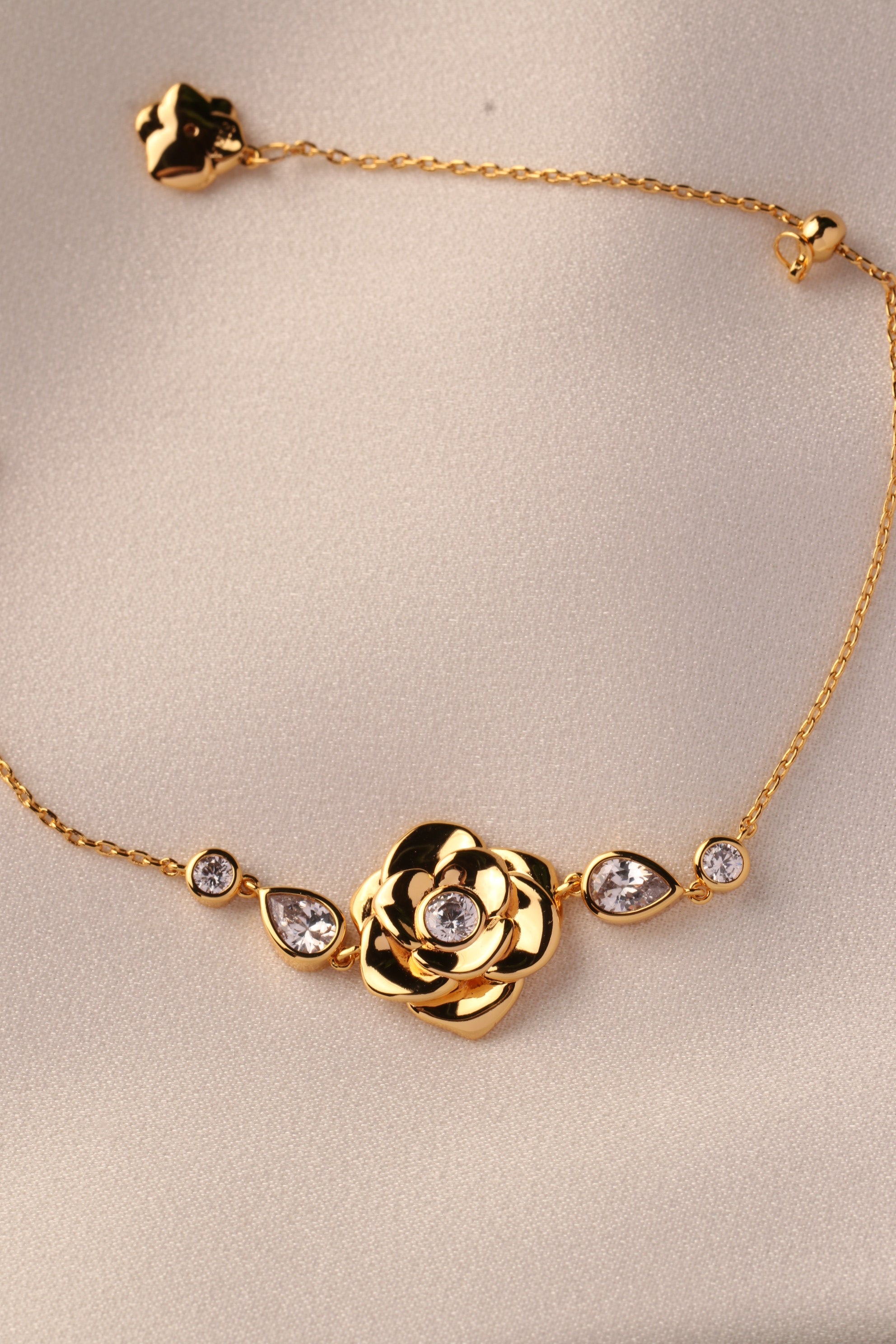 Ward Single Rose Bracelet