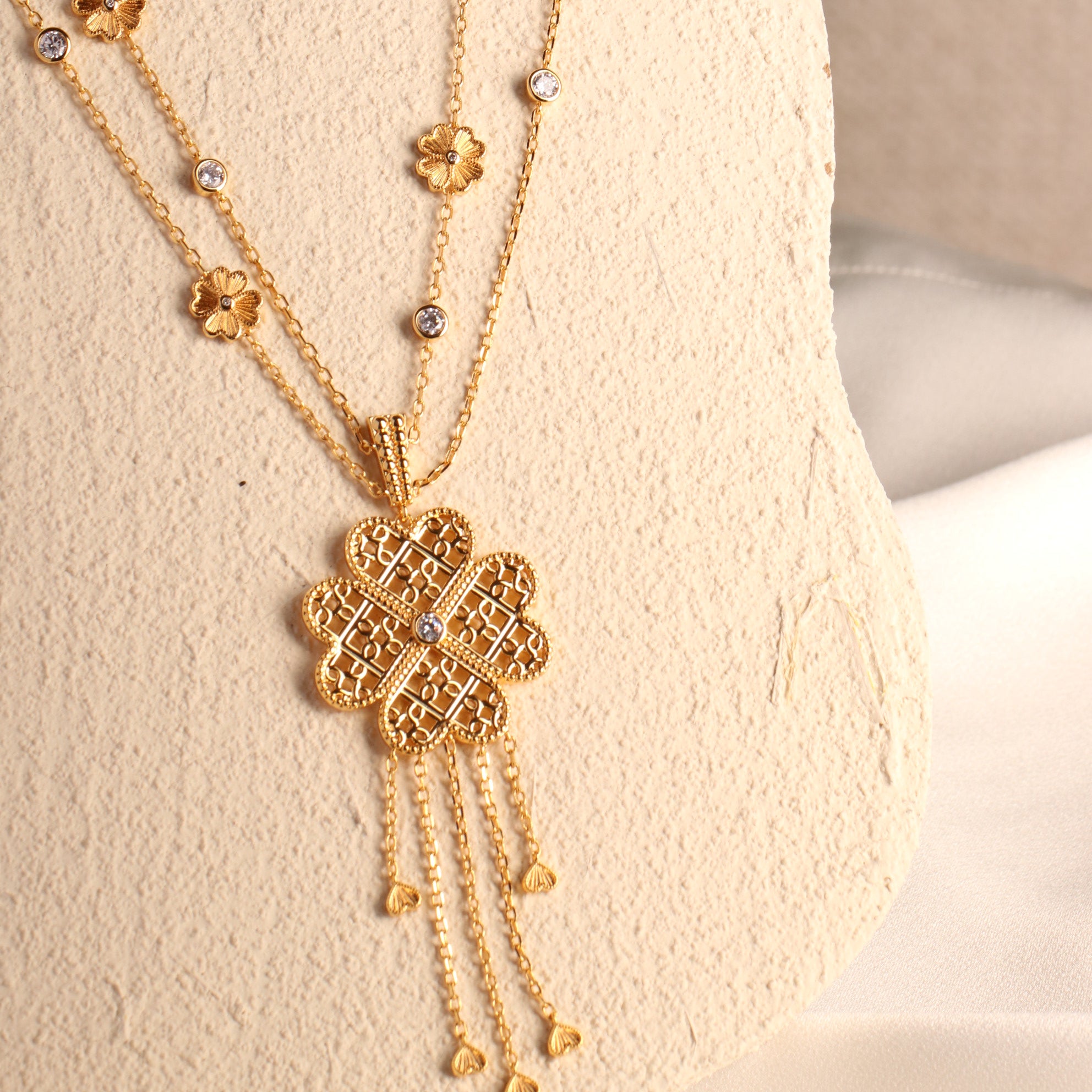 Signature Heritage Long Necklace