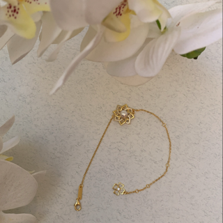 The Dream mother of pearl bracelet, 18K gold plated — view 2