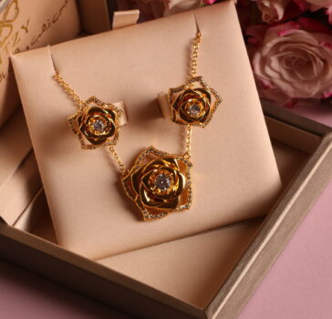La fleur - necklace and earrings set